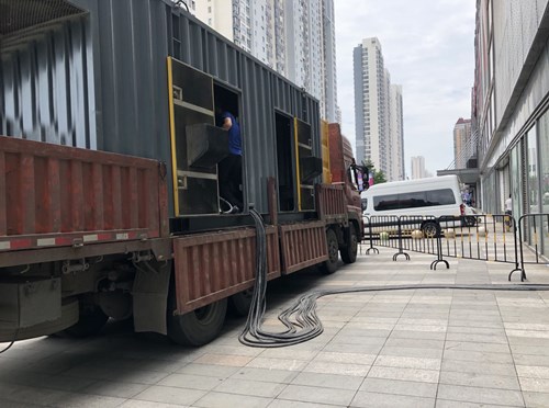 武侯低温环境下，柴油发电机组电池充满电的具体时间受哪些因素影响？